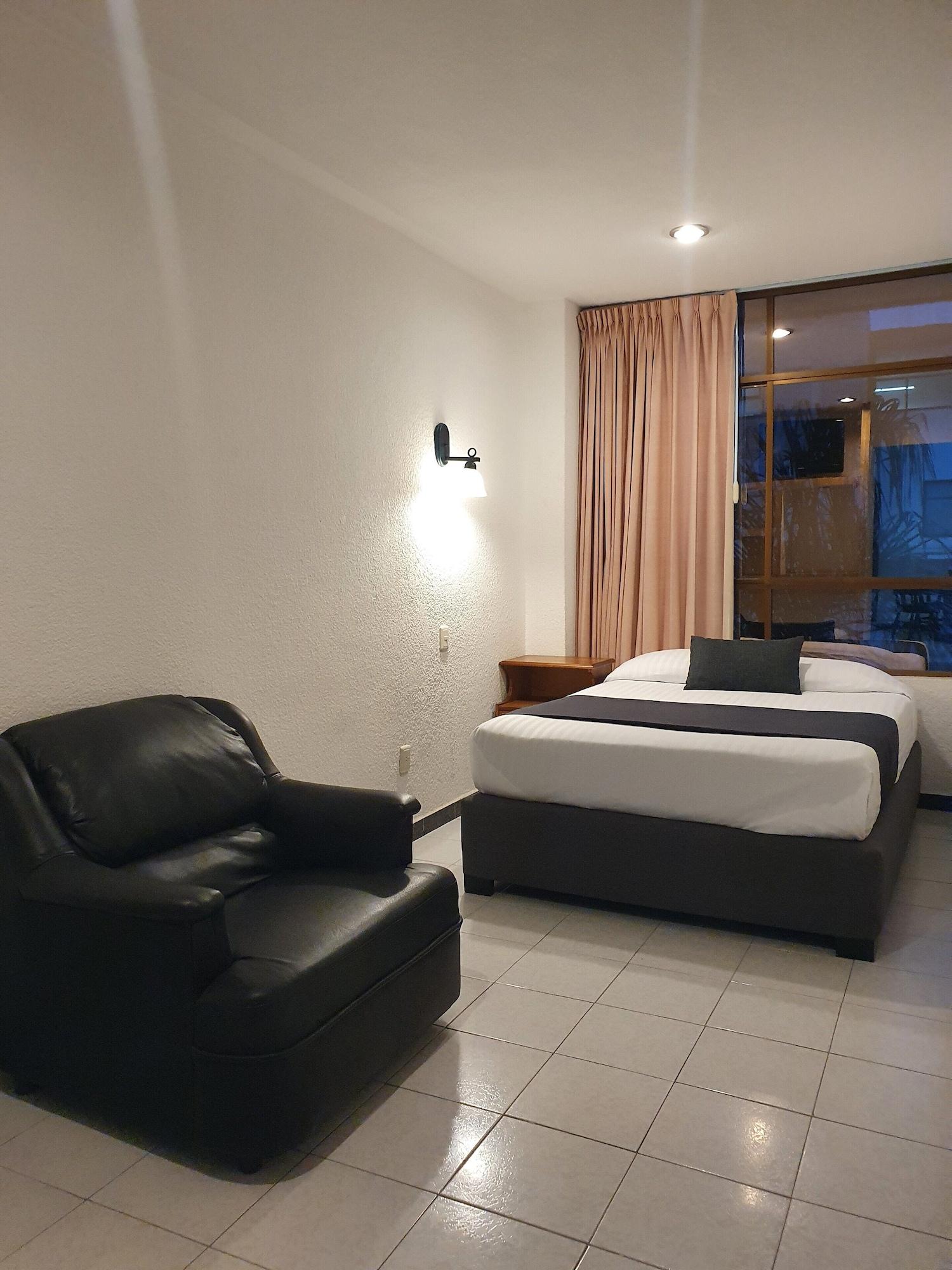 Estanza Hotel&Suites Morelia Exterior foto
